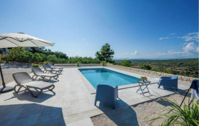 Awesome Home In Bobovisca With Lake View